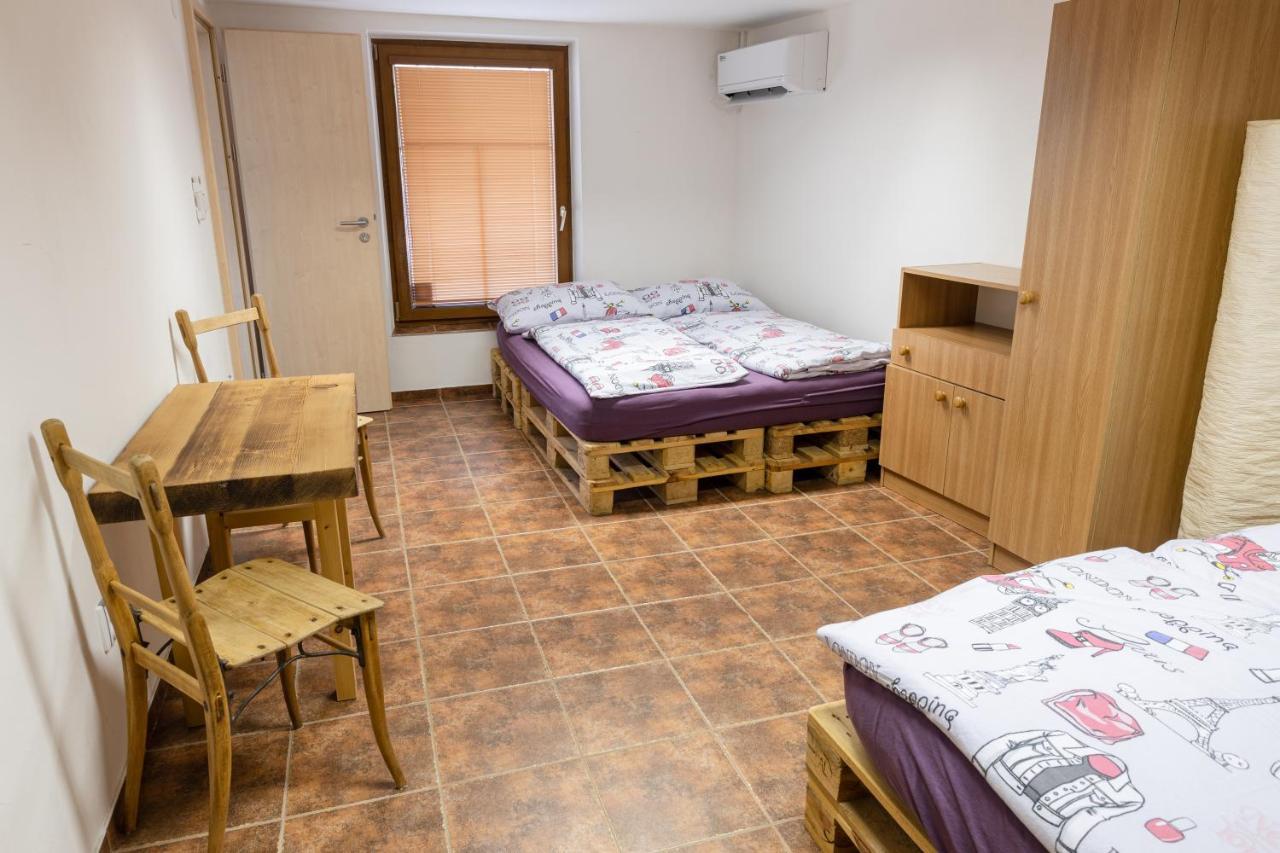Apartman Cabernet Velké Pavlovice Eksteriør bilde